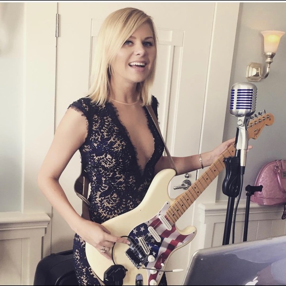 Dress 👗 - Picture 7 of 7